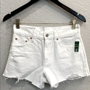 GAP 4 Inch High Rise Stride Shorts